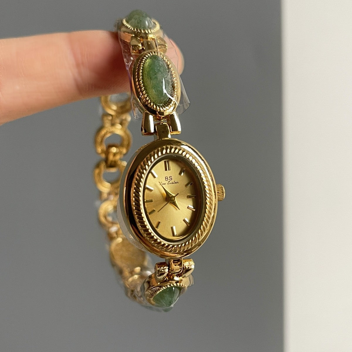Women's Premium Retro Court Style Jade Oval Small Dial Watch