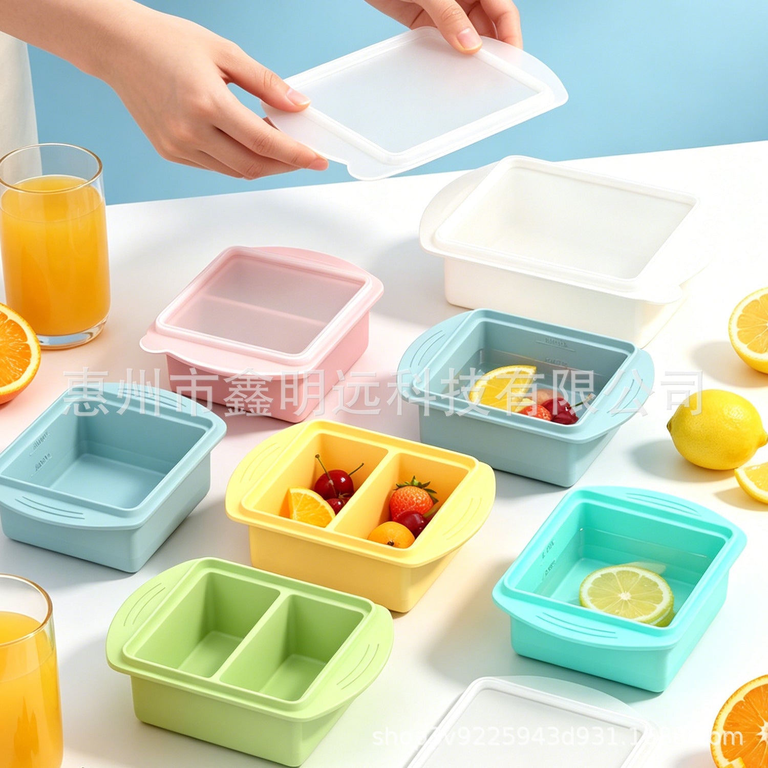 Green Food-Grade Silicone Freezer Tray with Lid 2-Compartment 500ml