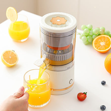 White Portable Automatic Juicer Cup Fresh Fruit Spiral Extraction