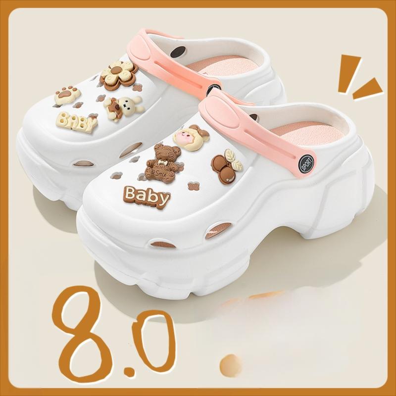 Women's Thick Sole Outdoor Clogs with Closed-Toe Sandal Design