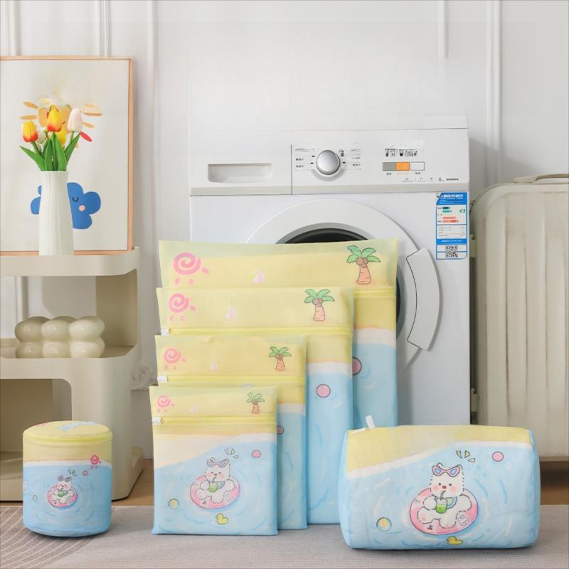70g fine Swimming Puppy Printed Fine Mesh Laundry Bag for Delicates