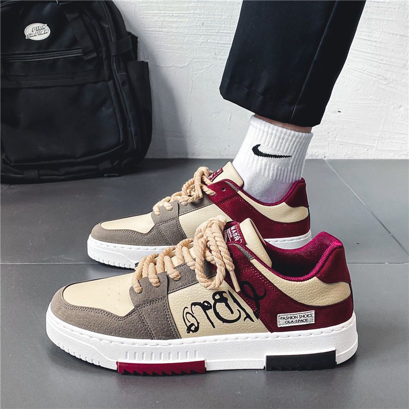 Red Men's Color-Block Casual Sneakers with Breathable Comfort
