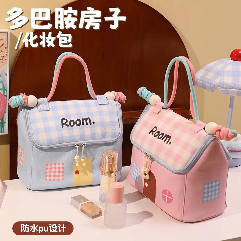 Women's Large Capacity Cosmetic Bag Portable Travel Toiletry