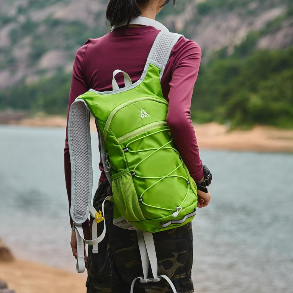 Unisex Lightweight Hiking Backpack Outdoor Camping Travel Bag