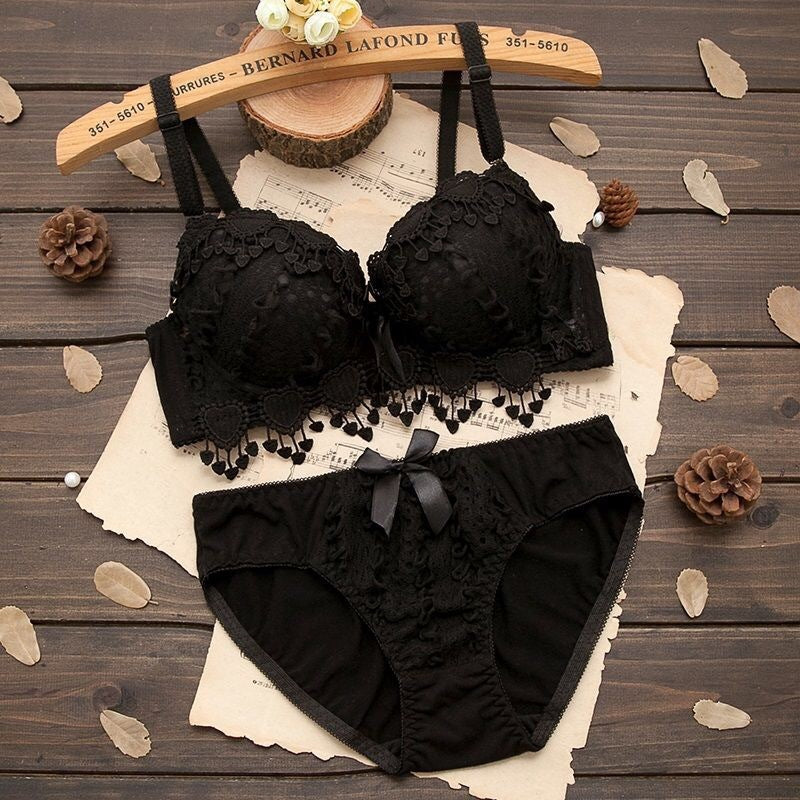 Women's Lace Push-Up Bra Set with Adjustable Support