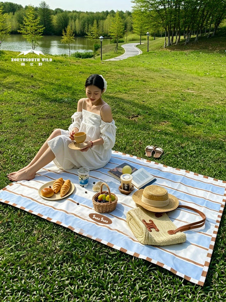 Coffee yellow Korean Style Waterproof Folding Picnic Mat for Camping and Beach 140*200