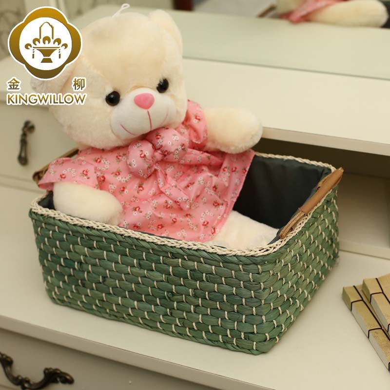 Green Woven Rattan Desktop Storage Basket for Cosmetics and Essentials