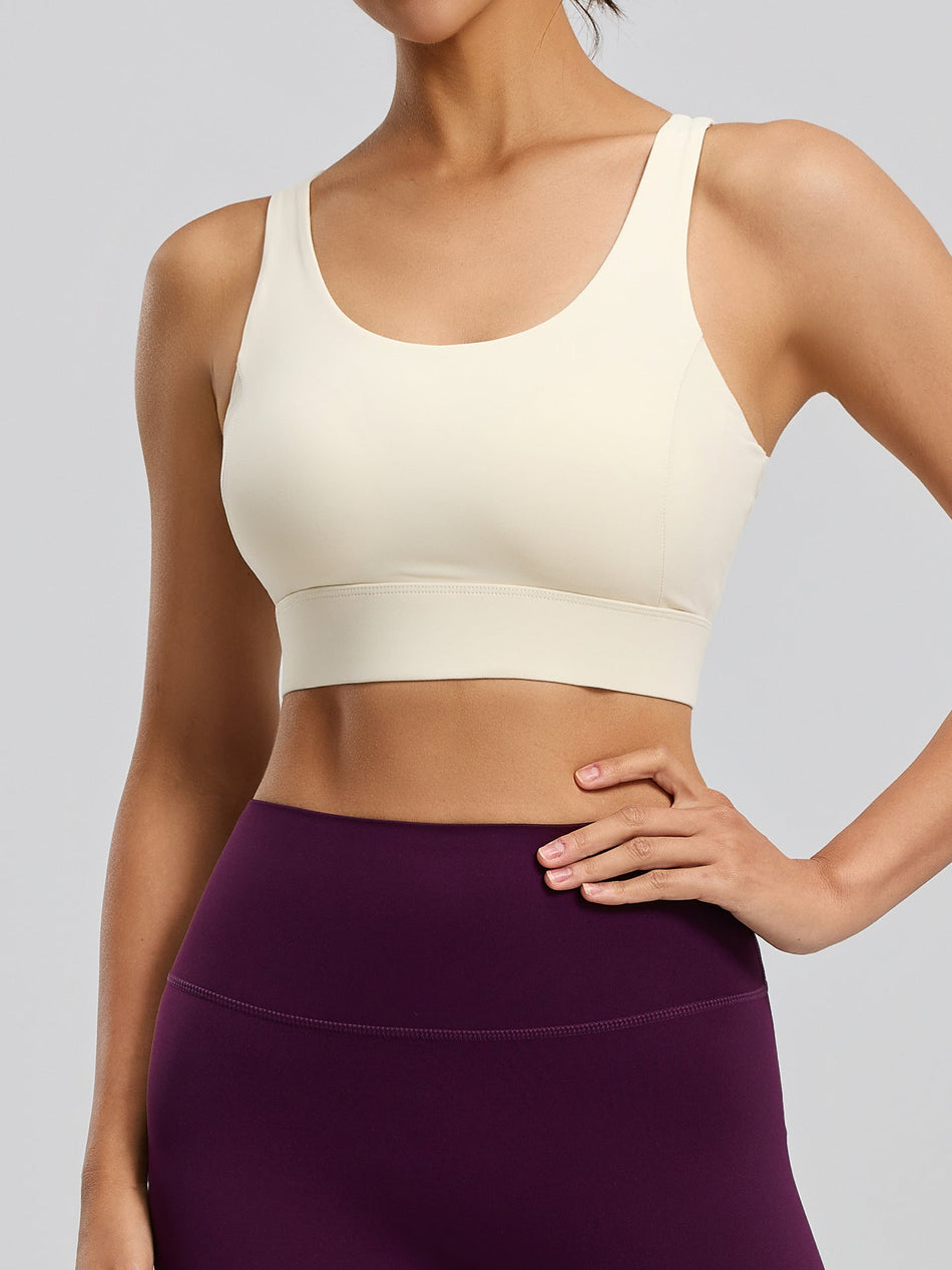 Juyitang Perforated Buttoned Shockproof Sports Bra
