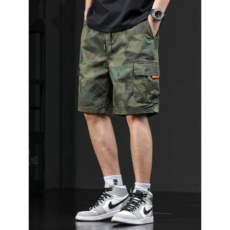 Men's Camouflage Work Shorts Loose Fit Outdoor Casual Wear in Green