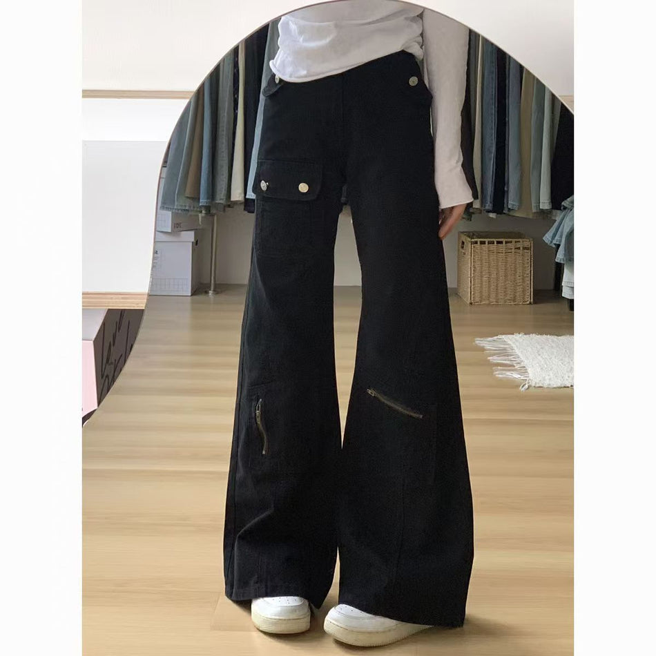 High-Waist Black Cargo Flared Jeans with Relaxed Wide Leg Fit