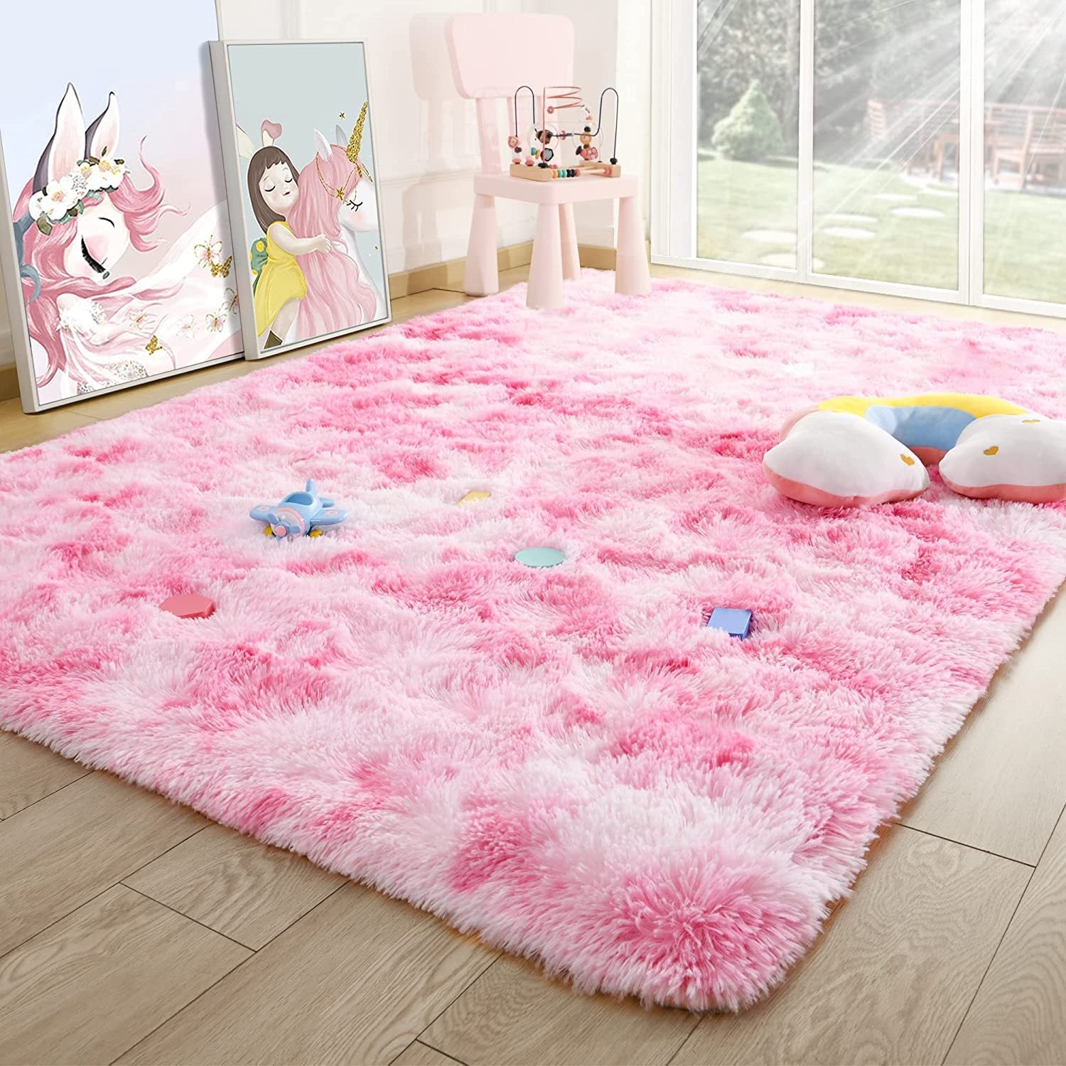Soft Fluffy Tie Dye Bedroom Carpet for Dorm and Kids Room in blue, 150x210cm