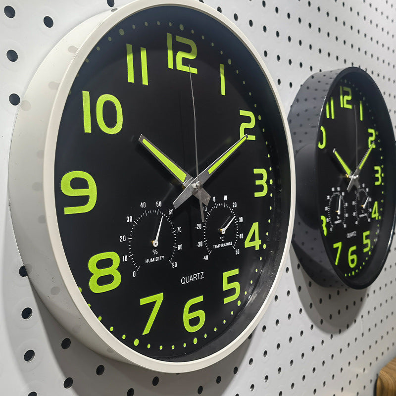 Light Luxury Luminous Round Quartz Wall Clock for Home in white, 5*4cm