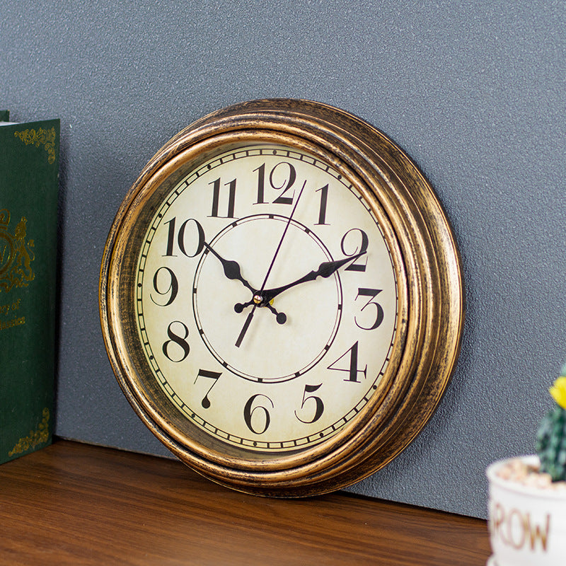 Retro Style 12-Inch Personalized Quartz Wall Clock