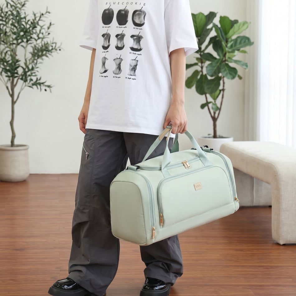Large-Capacity Lightweight Fashionable Travel & Fitness Handbag