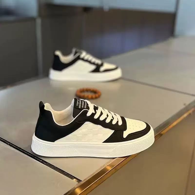 Men's Breathable White Casual Sneakers Lightweight Lace-Up Shoes