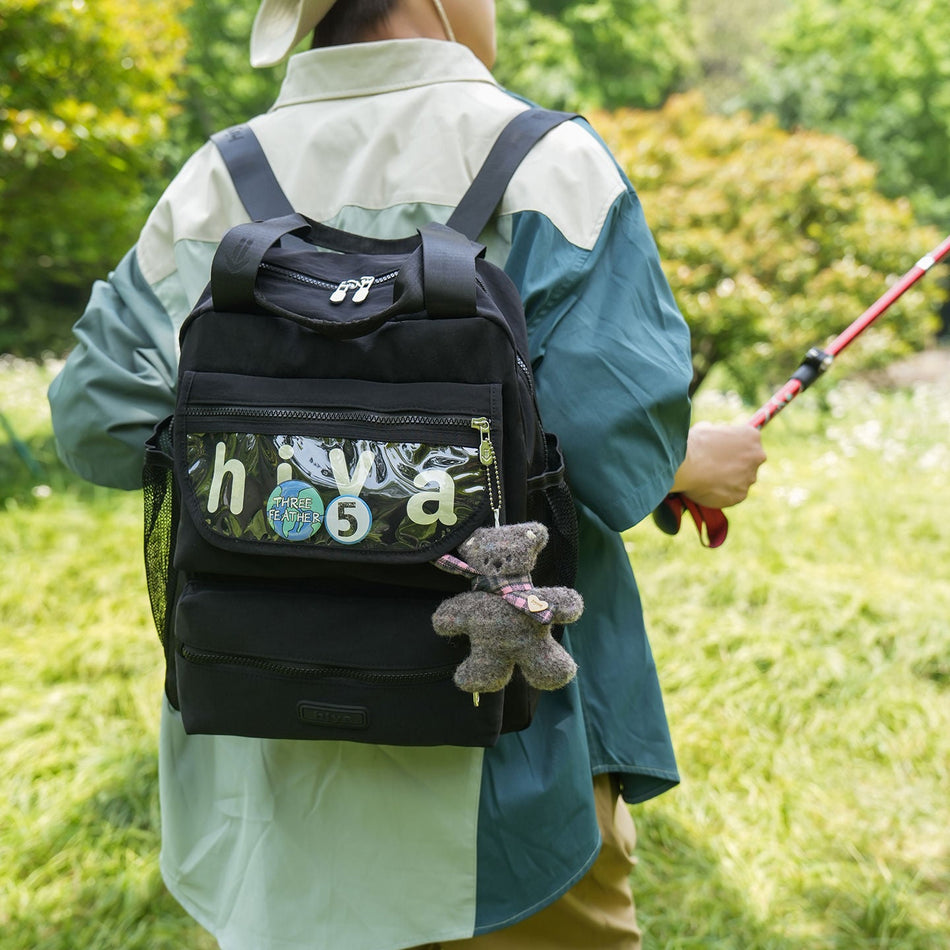 Students' Pain-Relief Multi-Functional Tutoring Bag