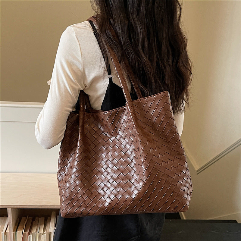 Vintage Niche Woven Large-Capacity Shoulder Handbag