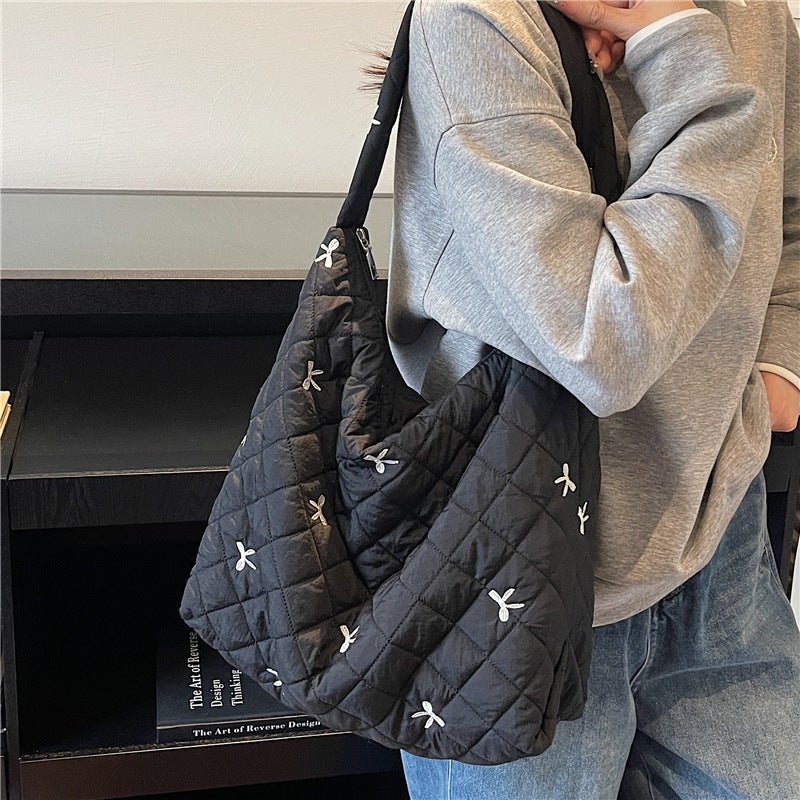 Quilted Embroidery Cotton-Padded Large-Capacity Commuter Tote Bag