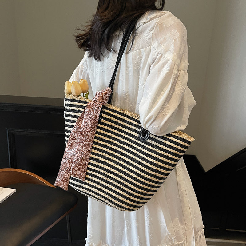 Women's Fashionable Straw Woven Vacation Tote Bag