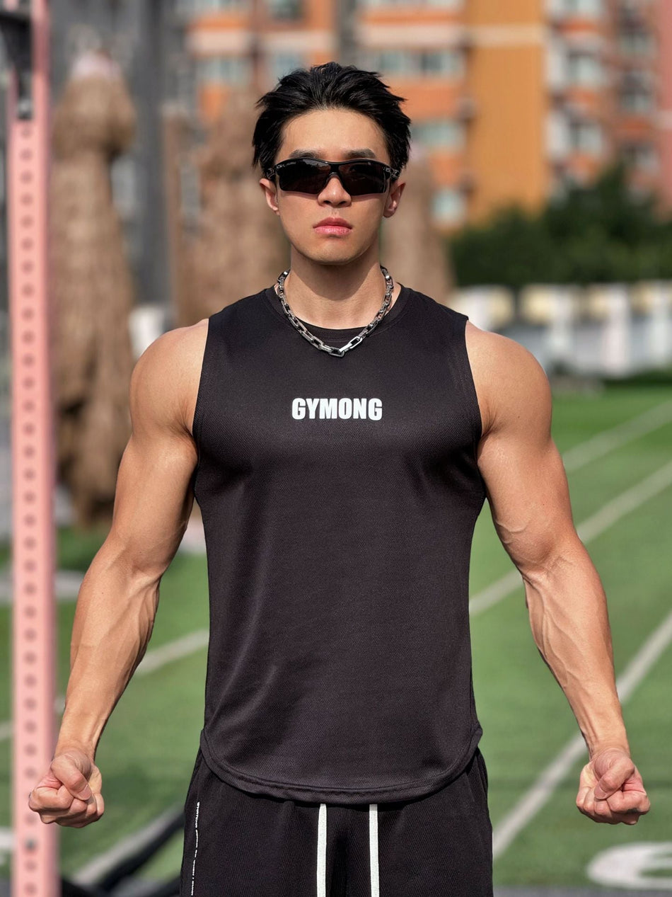 Men's Breathable Mesh Running Tank Top with Wide Shoulders