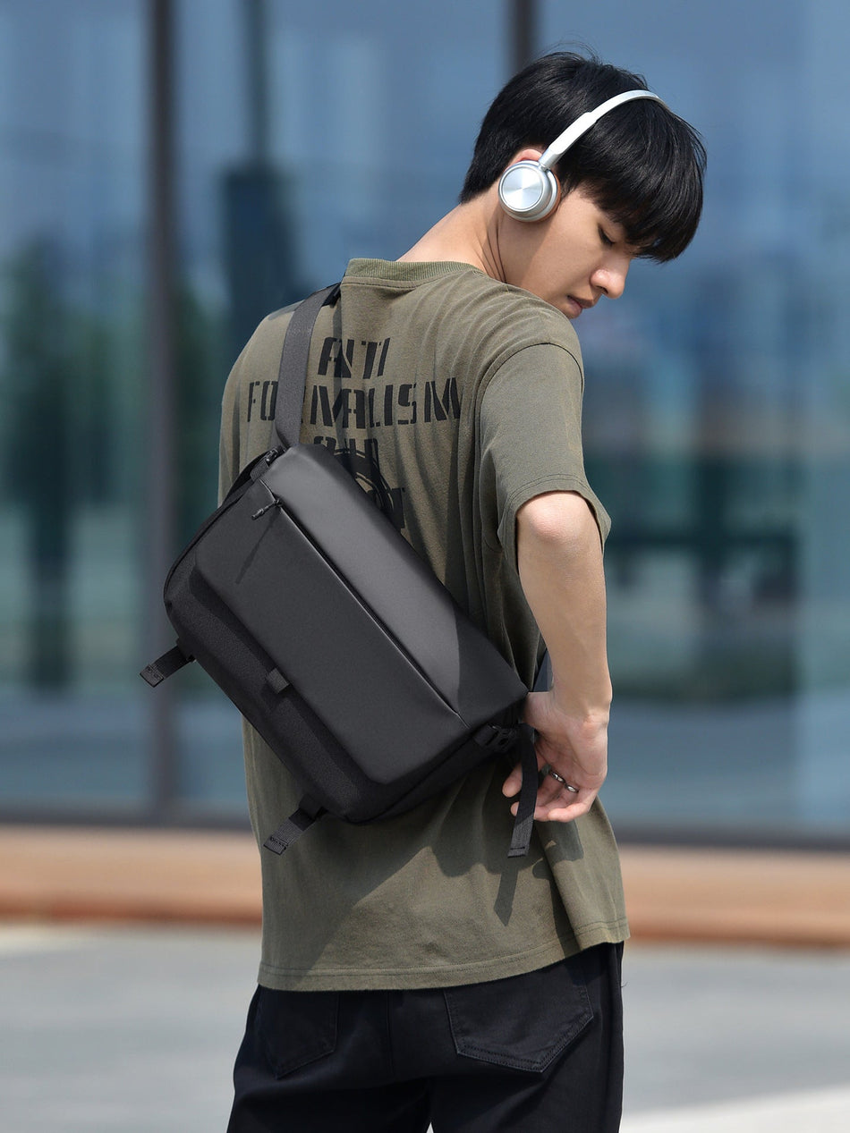 Men's PU Crossbody Chest Bag Casual Messenger Travel Bag