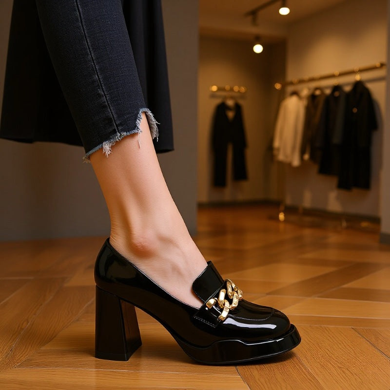 Women's British Style Patent Leather Round Toe Block Heel Pumps
