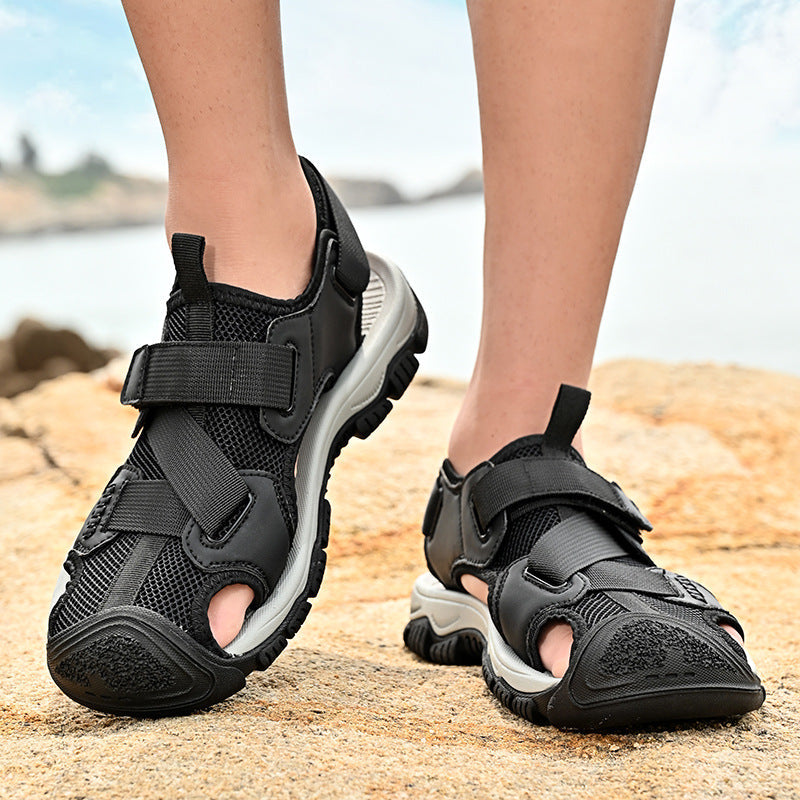 Men's Leather Baotou Sandals Non-Slip Breathable Beach Shoes