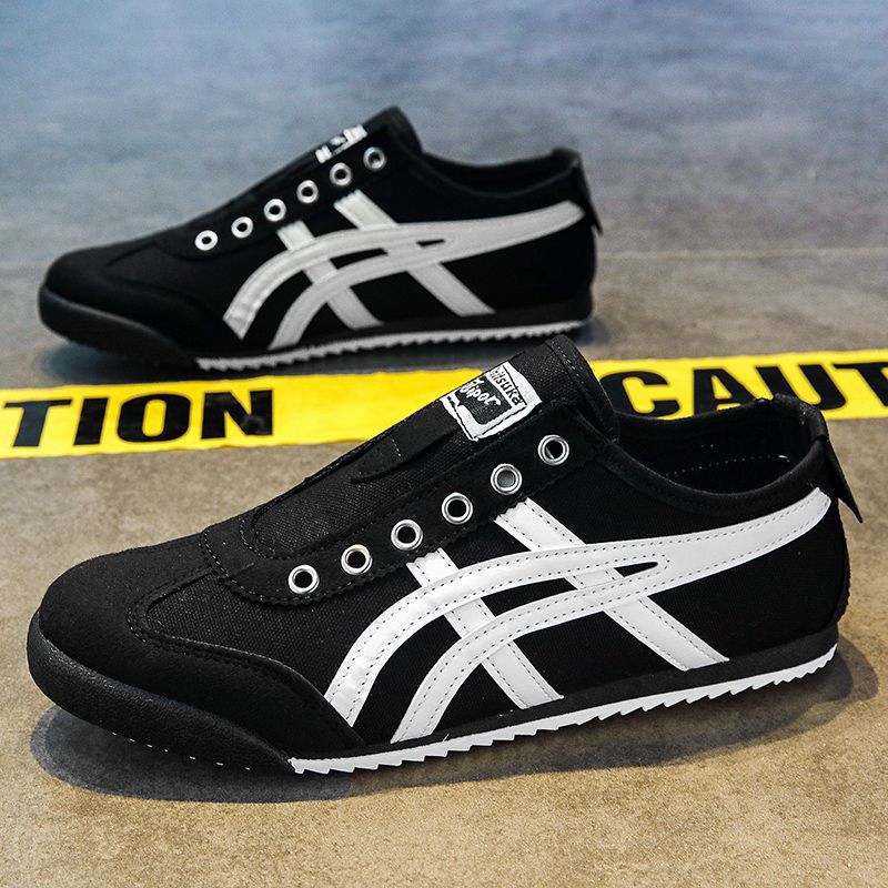 Men's White Retro Canvas Sneakers Slip-On Breathable Casual Shoes