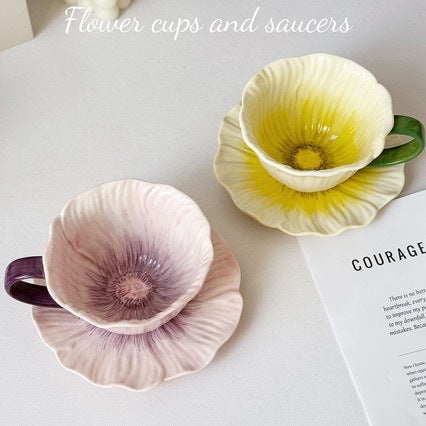 Elegant Latte Coffee Cup and Saucer Set for Stylish Serving