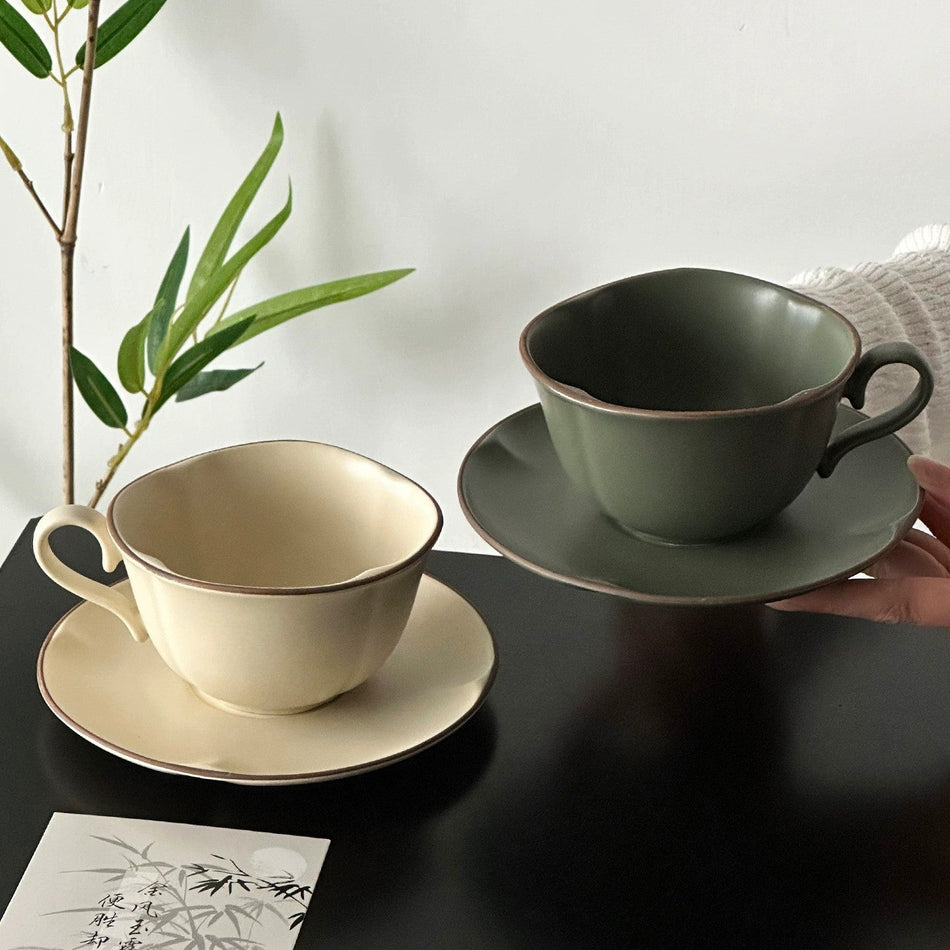 Retro Ceramic Coffee Cup and Saucer Set for Latte Art