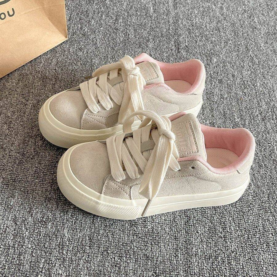 Women's White Soft Sole Sneakers Thick Sole Casual Bread Shoes