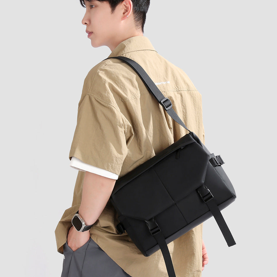 Men's Oxford Crossbody Bag Large Capacity Commuter Messenger Bag