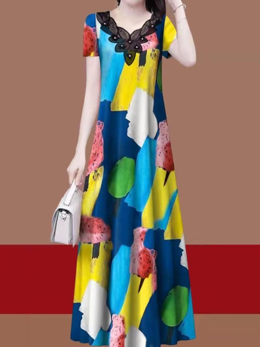Women's Plus Size Printed V-Neck A-Line Midi Dress