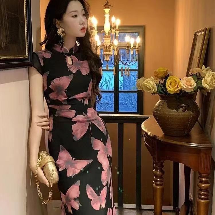 Retro Inspired Cheongsam Dress with Short Sleeves