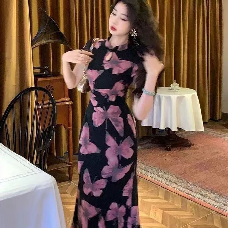 Retro Inspired Cheongsam Dress with Short Sleeves