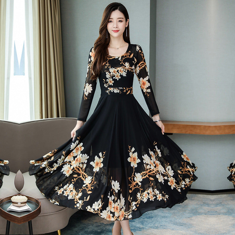 Plus Size Floral Maxi Dress with Flared Hem