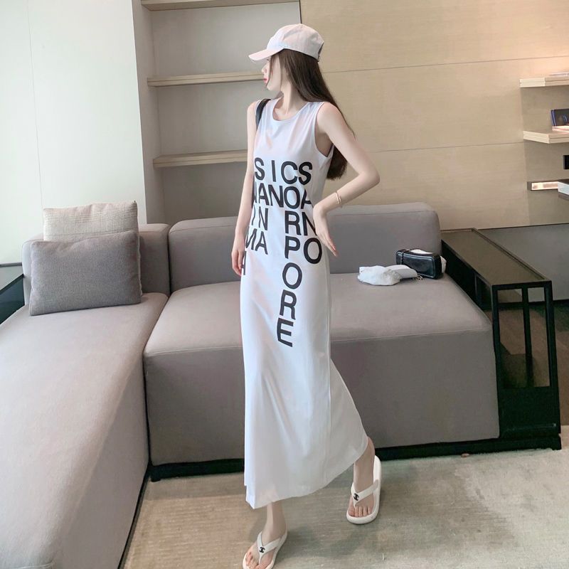 Petite Sleeveless Slit Midi Dress with Slim Fit