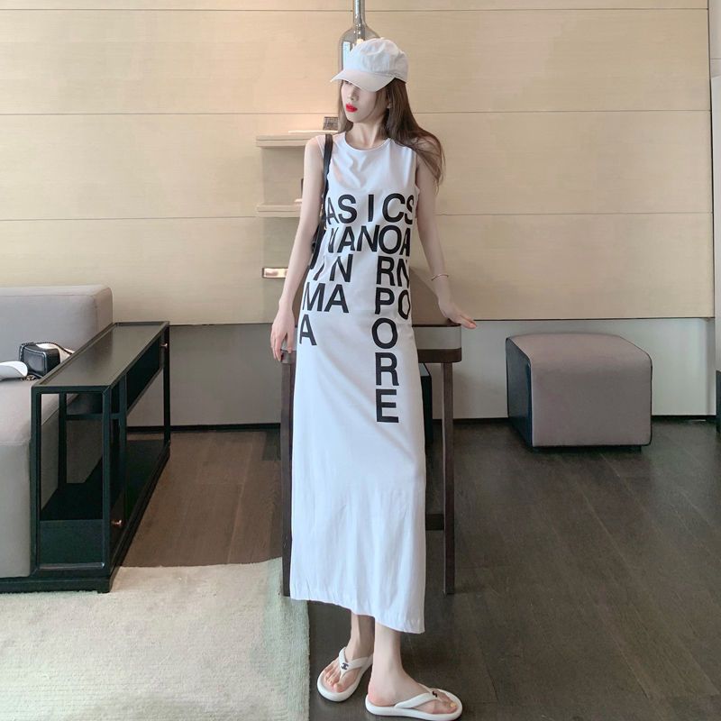 Petite Sleeveless Slit Midi Dress with Slim Fit
