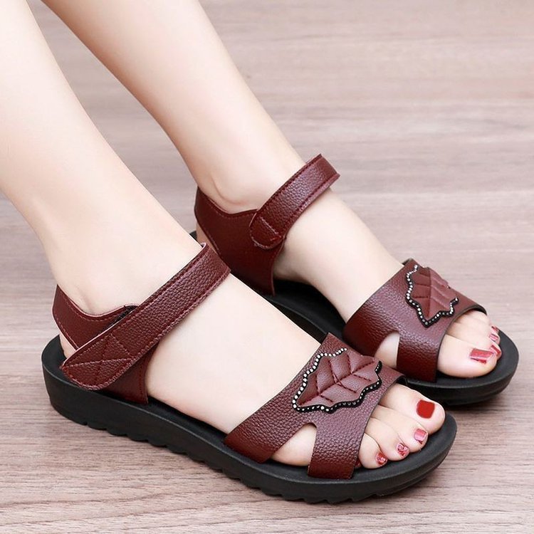 Women's Soft Leather Velcro Flat Sandals Casual Summer Beach