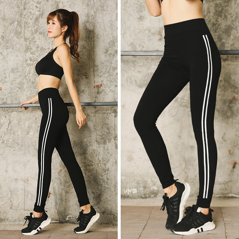 Plus Size Letter Print Sports Leggings Women Stretch Activewear