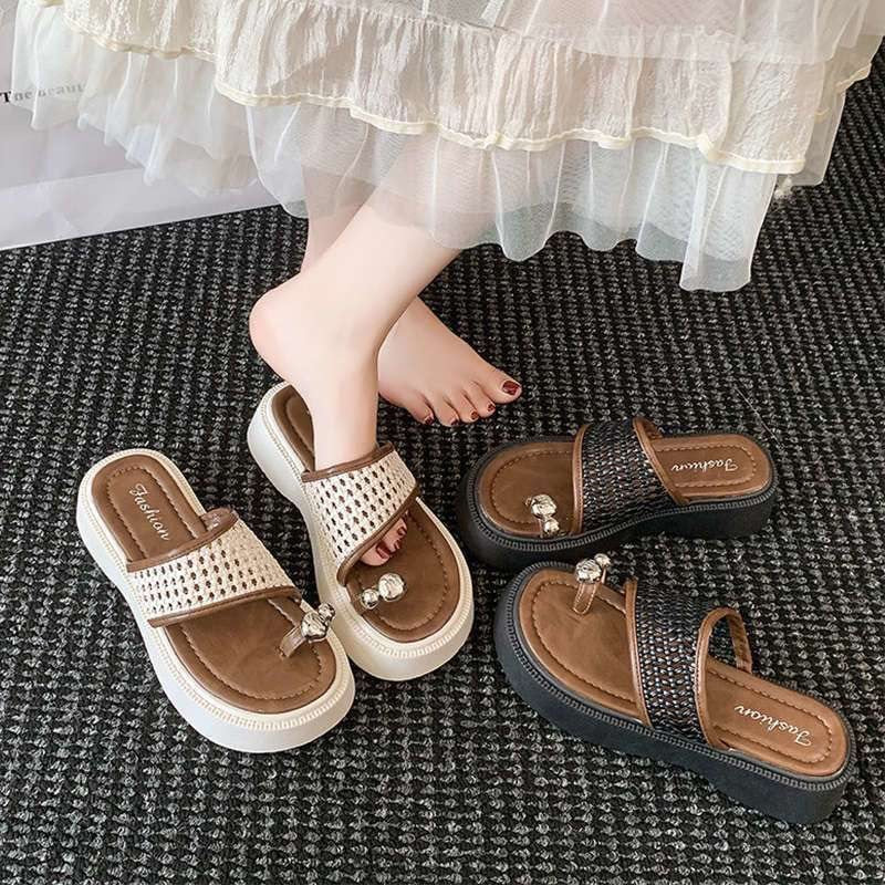 Women's Retro Woven Platform Flip-Flop Roman Sandals