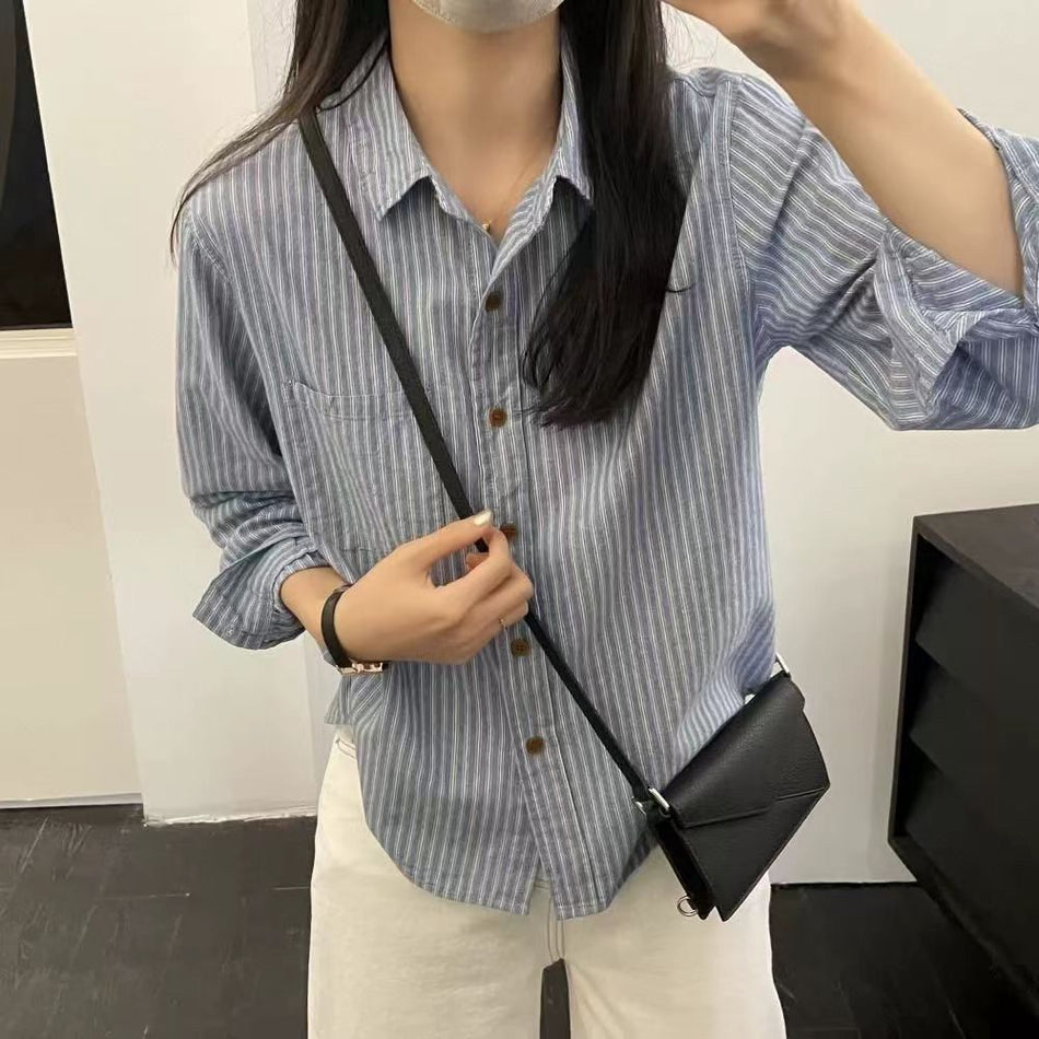 Women's Retro Striped Loose Fit Shirt with Elegant Style