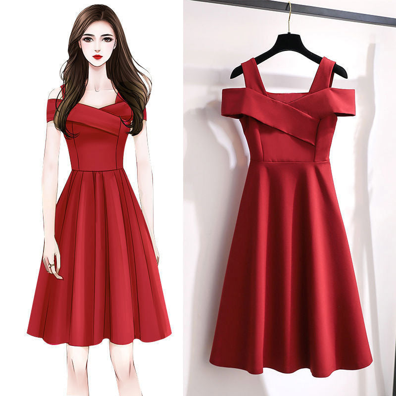 Plus Size Elegant Midi Dress with Relaxed Fit and Short Sleeves