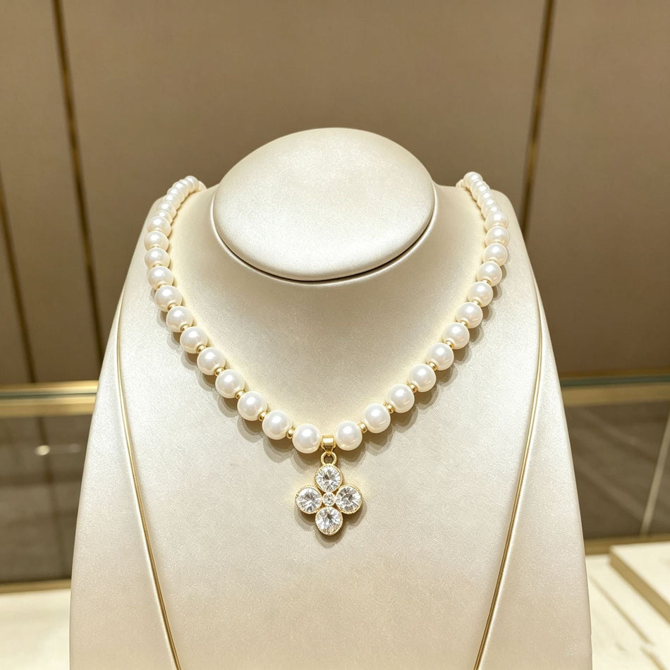 Gradient Glass Pearl Four-Leaf Flower Pendant Necklace
