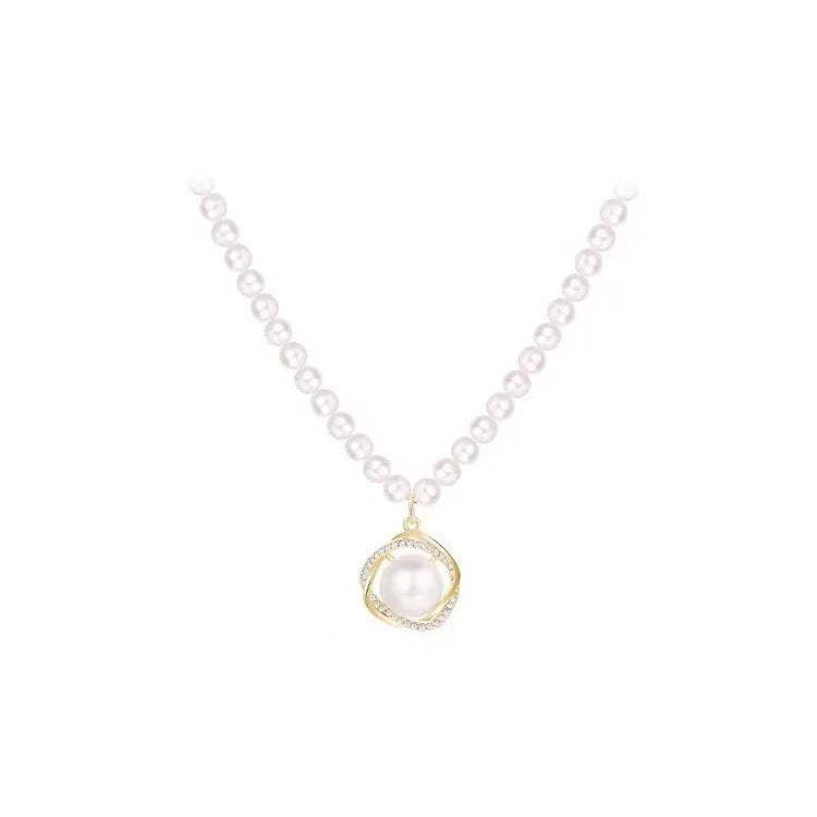 Diamond Round Pearl Clavicle Necklace for Women