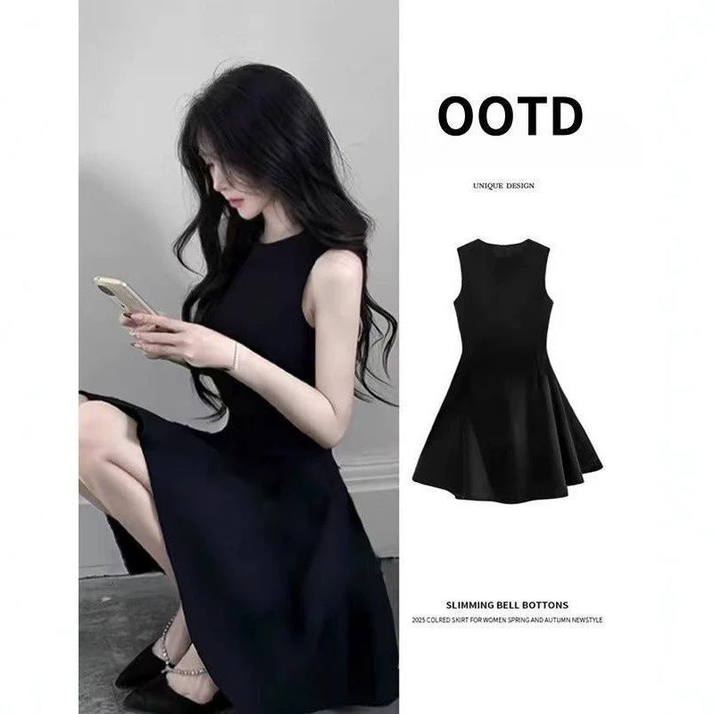 Women's Sleeveless A-Line Midi Dress with Waist-Cinching Slim Fit