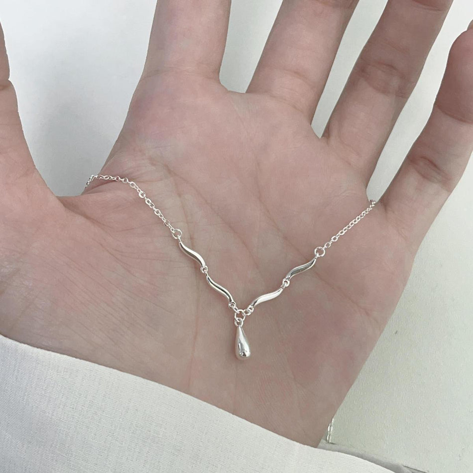 Irregular Wave Water Drop Necklace for Women Clavicle Chain
