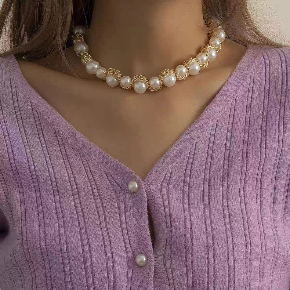 Retro Twisted Chain Pearl Choker Necklace for Women