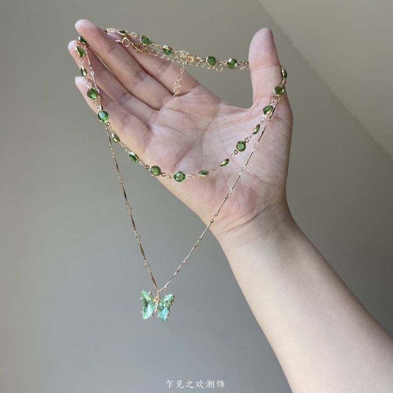 Vintage Emerald Butterfly Pendant Necklace for Women