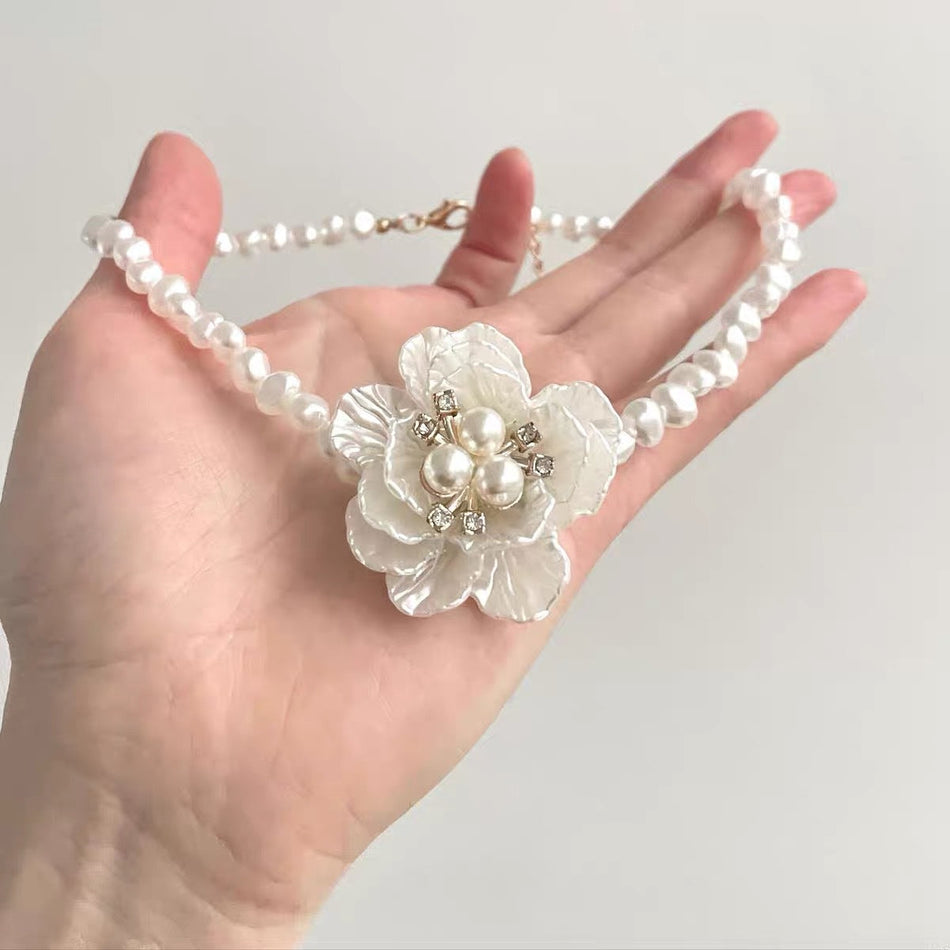 French Style 3D Flower Earrings for Women Vintage Elegance